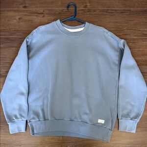 Hollister Men's Light Blue Oversized Crewneck Sweater